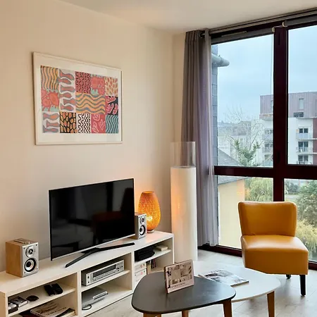 Apartment Le Nantais, Centre De Avec Garage Prive Rennes